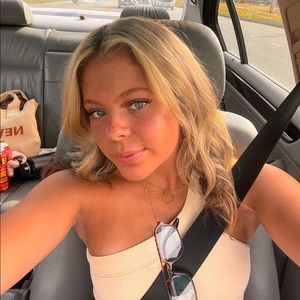 Meet your Posher, Francesca